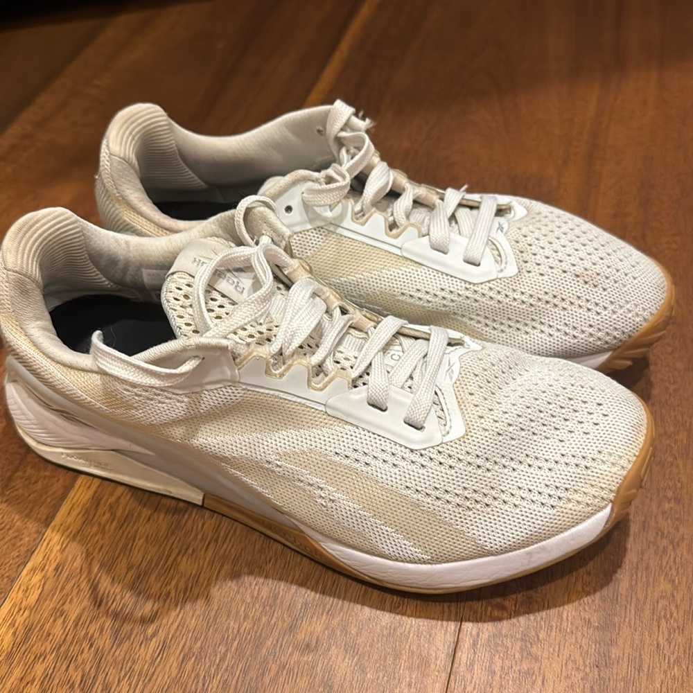Reebok Women’s Nano x1 white sneakers tennis shoes size 7.5